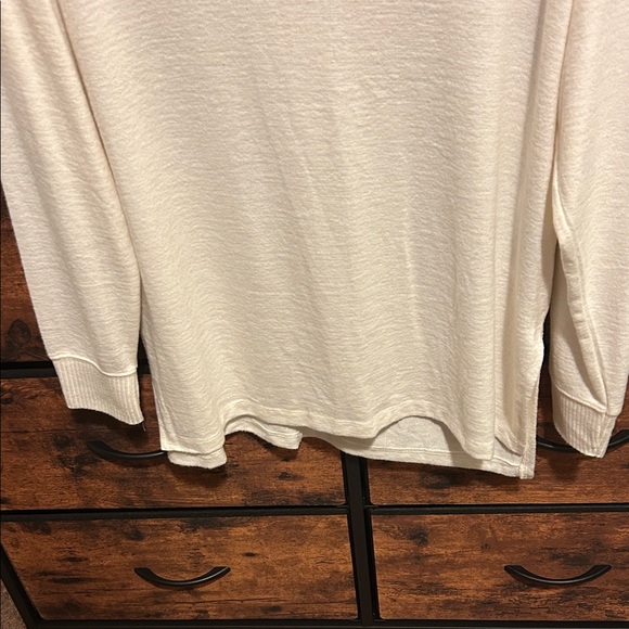 Abercrombie & Fitch Cream Long Sleeve Top* - Picture 4 of 8